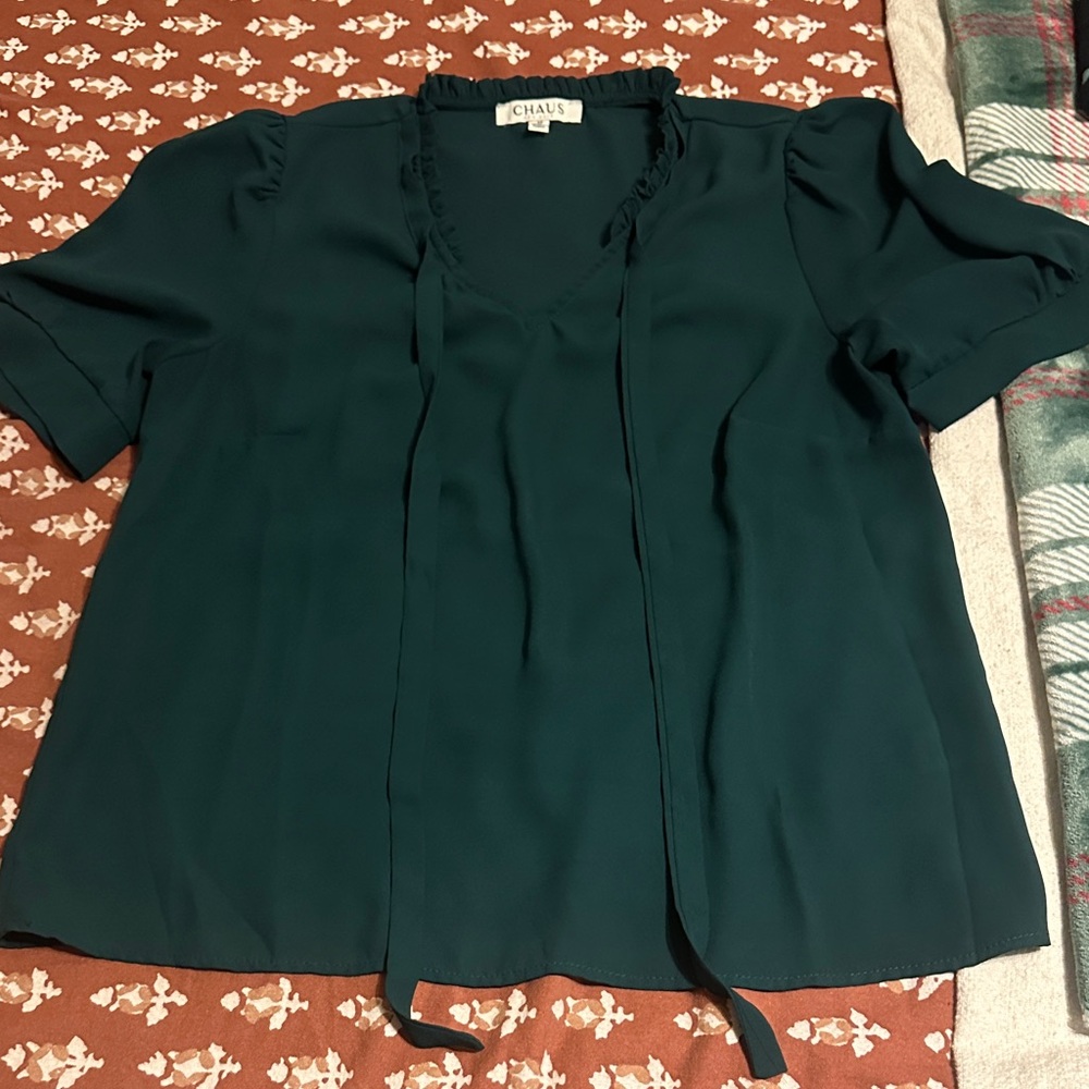 Chaus Green Short Sleeve Blouse